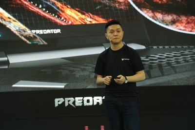 Photo 2 Product Presentation by Jeffrey Lai, Product Manager from Acer Malaysia